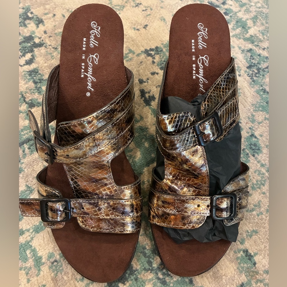 Helle Comfort gold-copper snakeskin slide mules with buckle straps, sz 10, NIB